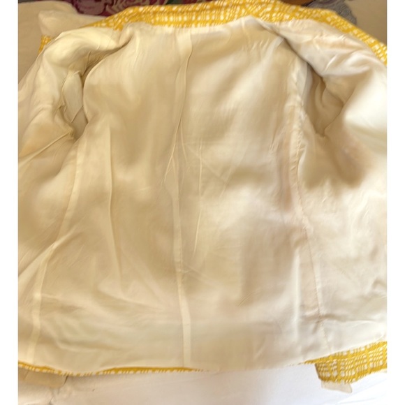 1960s-Inspired Yellow Shift Dress Suit - Picture 10 of 16